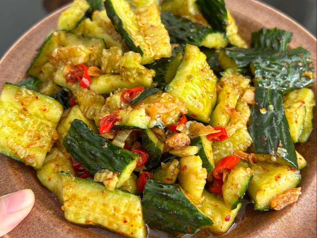 西红柿黄瓜鸡蛋凉菜(黄瓜西红柿加鸡蛋凉拌)