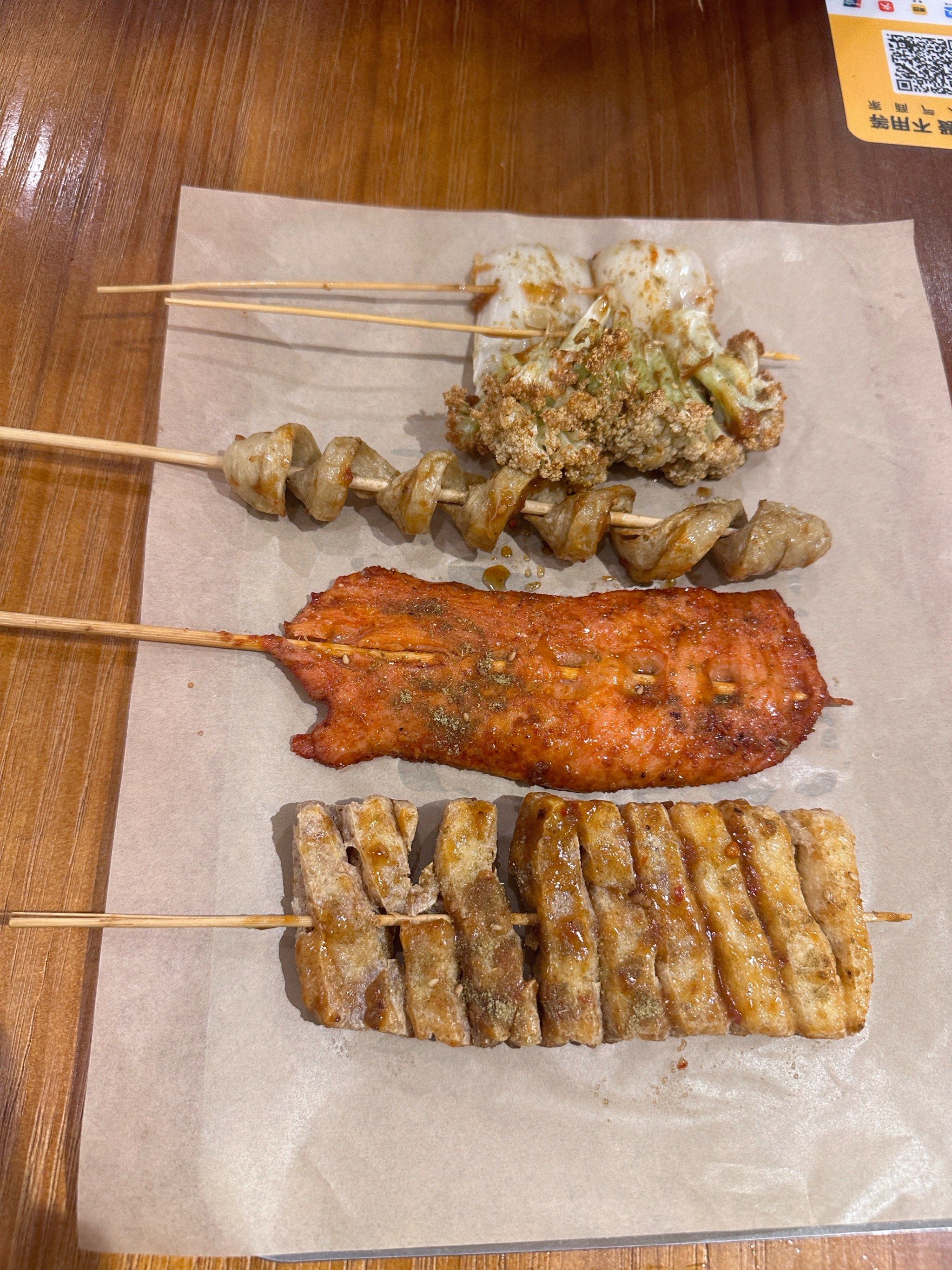 摆摊油炸素菜图片大全(摆摊卖油炸食品可以买哪些)