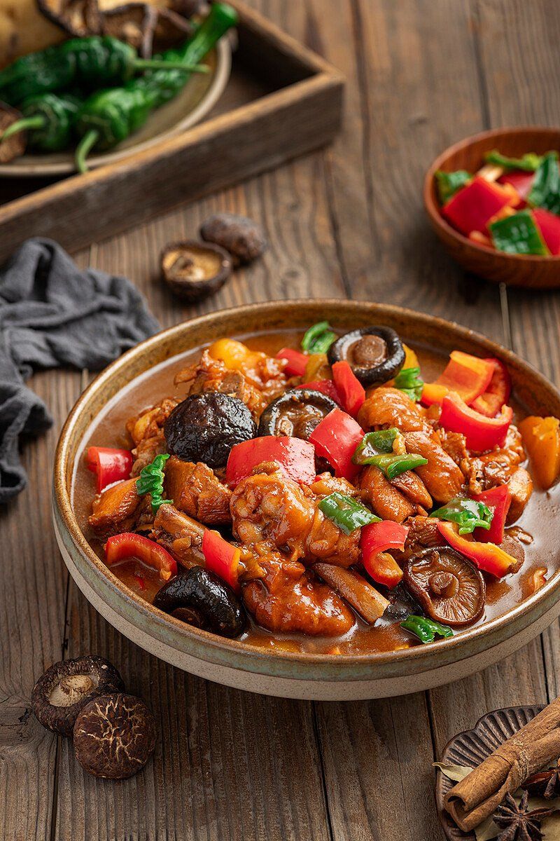 香菇烧鸡块的家常做法(香菇烧鸡块的家常做法窍门)