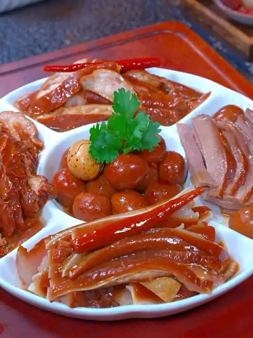 凉菜卤菜拼盘(卤菜拼盘搭配图片大全)