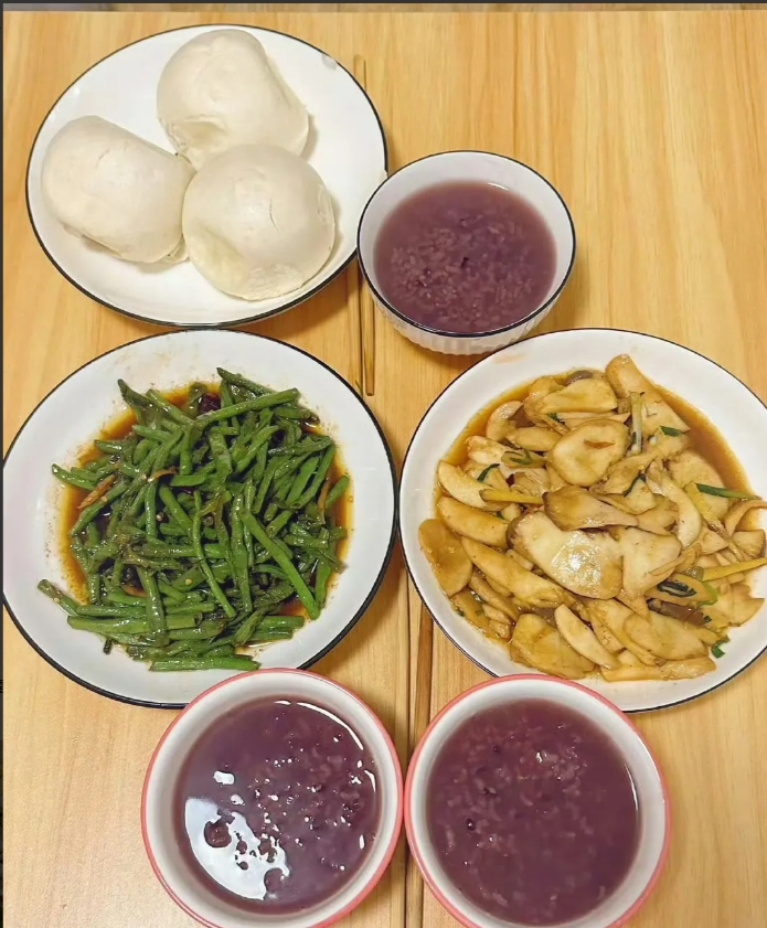 早餐清淡的(早餐清淡的牛排意大利面怎么做)