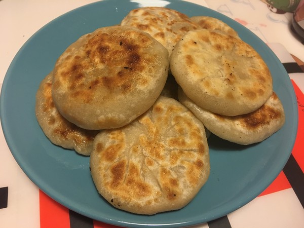 芹菜饼的家常做法大全(芹菜饼的家常做法大全窍门)