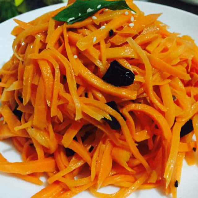 黄胡萝卜凉菜(黄胡萝卜丝凉拌的做法) 黄胡萝卜凉菜(黄胡萝卜丝凉拌的做法)
