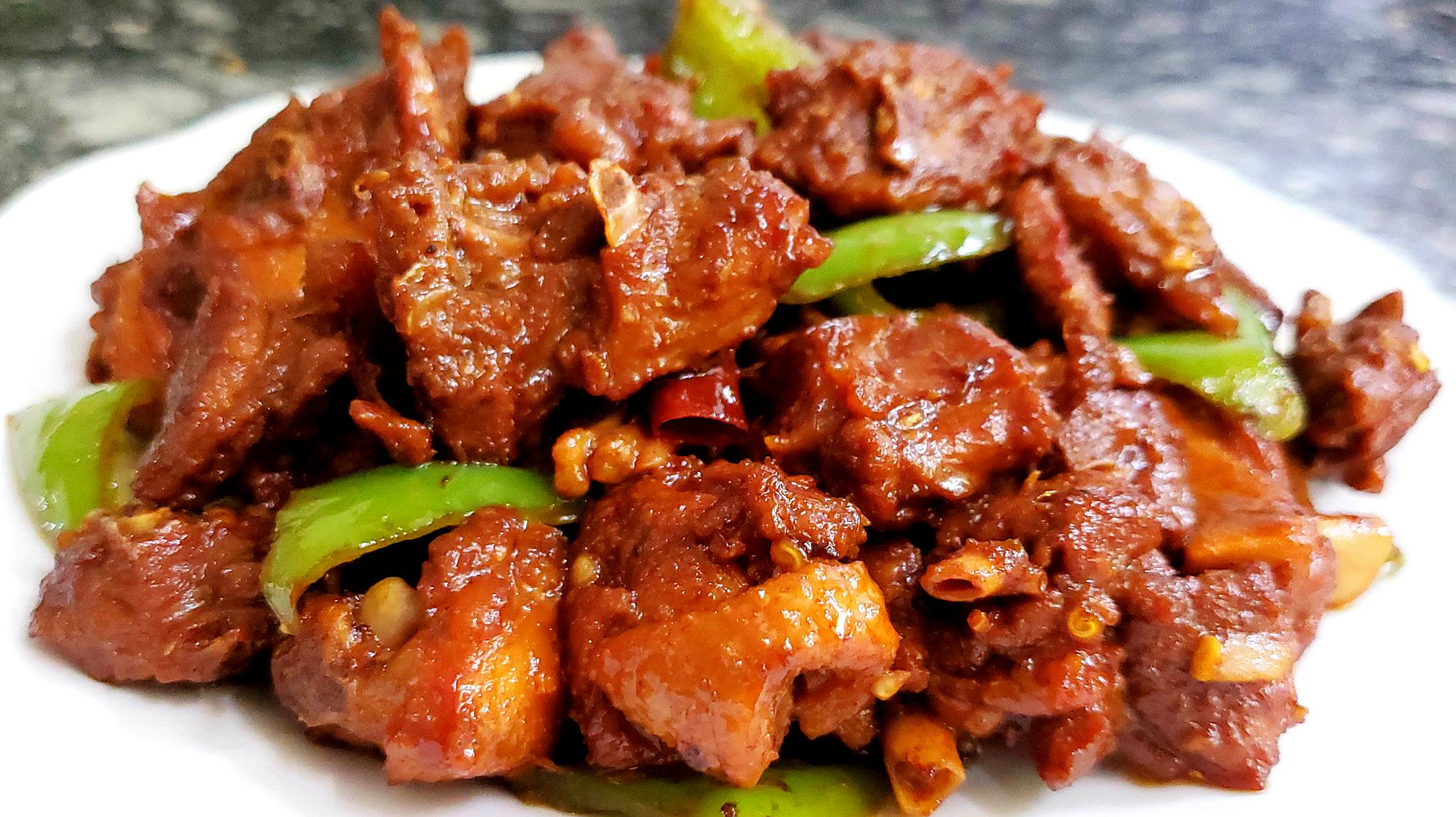 家常炒鸭肉(炒鸭肉咋样做)