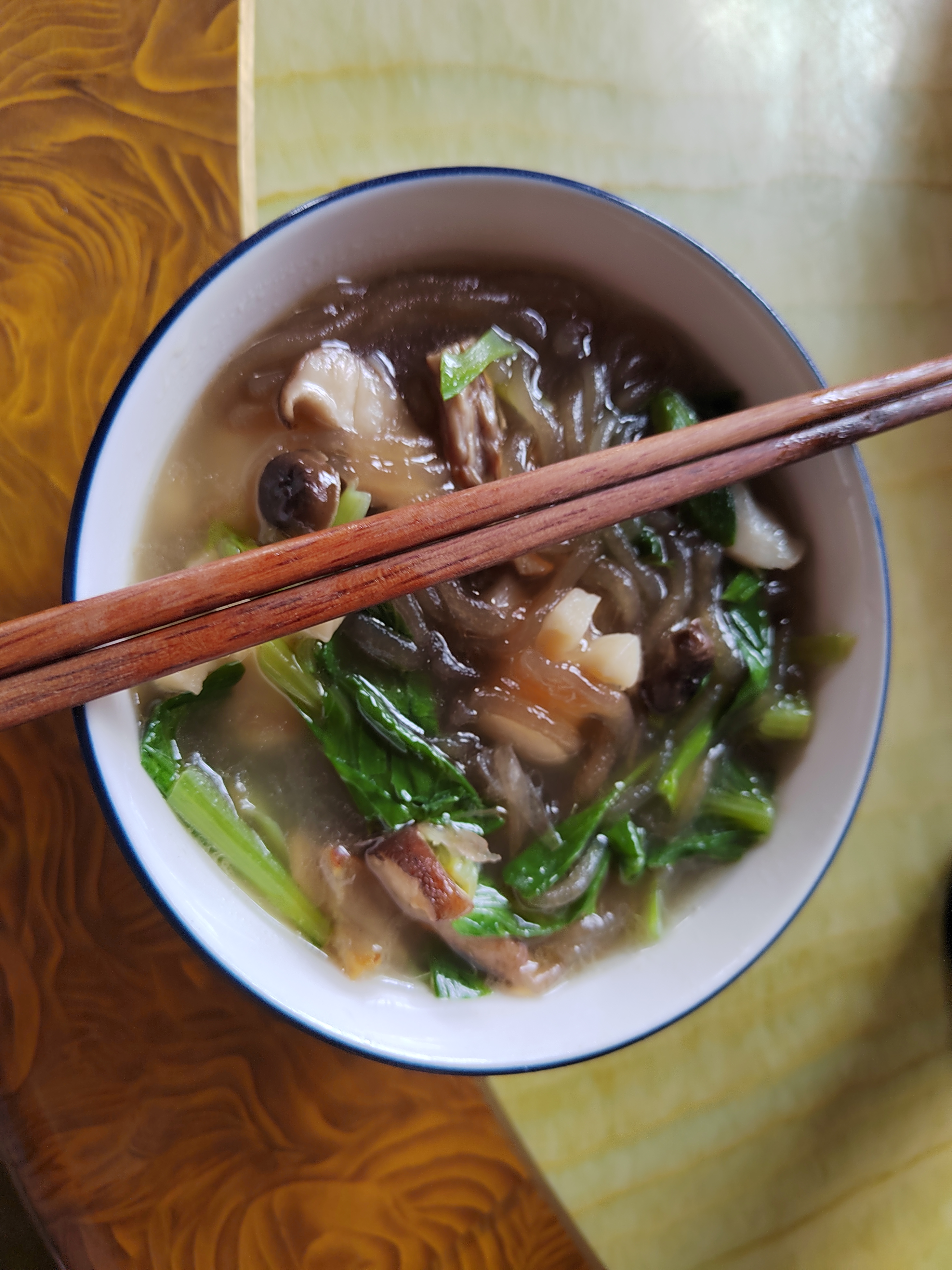 农村小吃豆角面糊汤(豆角面糊汤的家常做法)