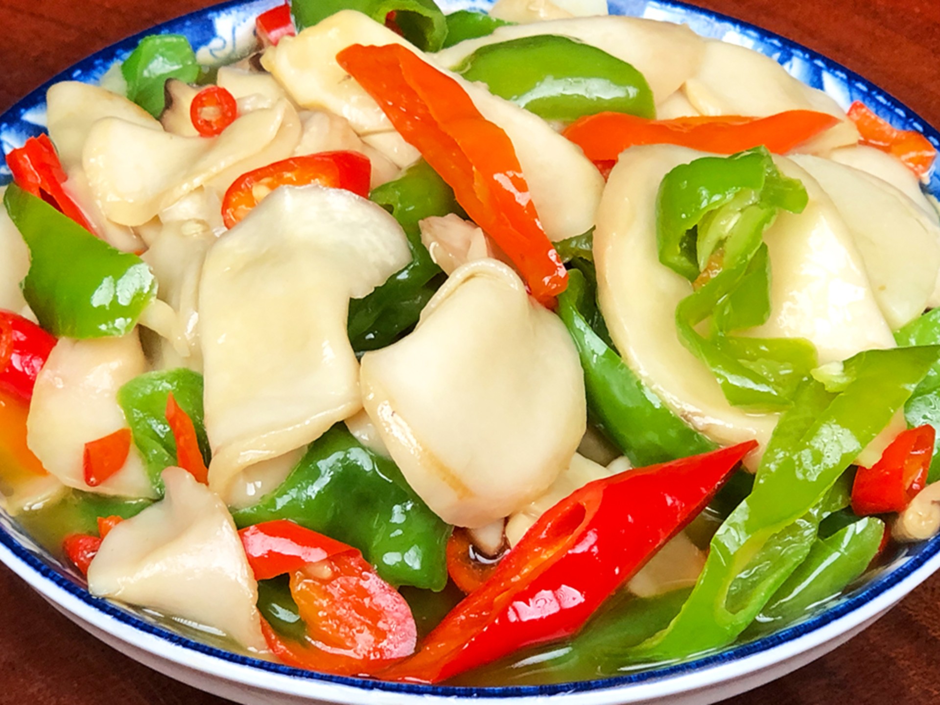 鲜花椒杏鲍菇凉菜(杏鲍菇菜花青椒可以一起炒吗)