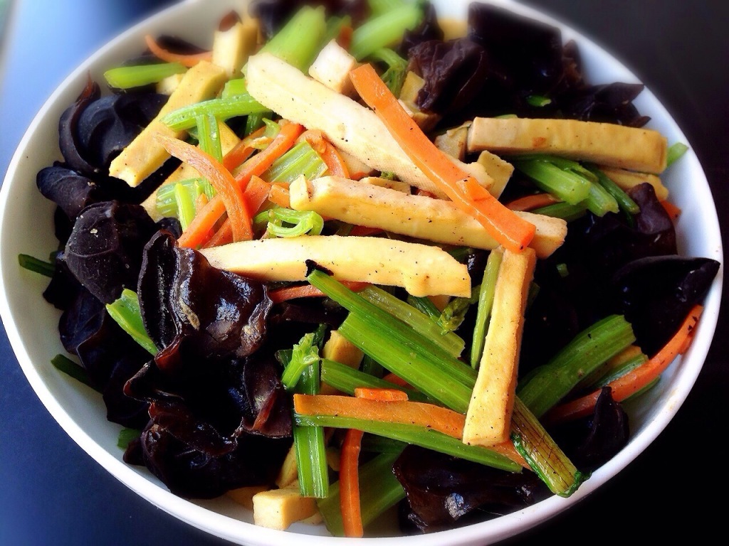 木耳芹菜凉菜(芹菜凉拌木耳怎么做好吃) 木耳芹菜凉菜(芹菜凉拌木耳怎么做好吃)