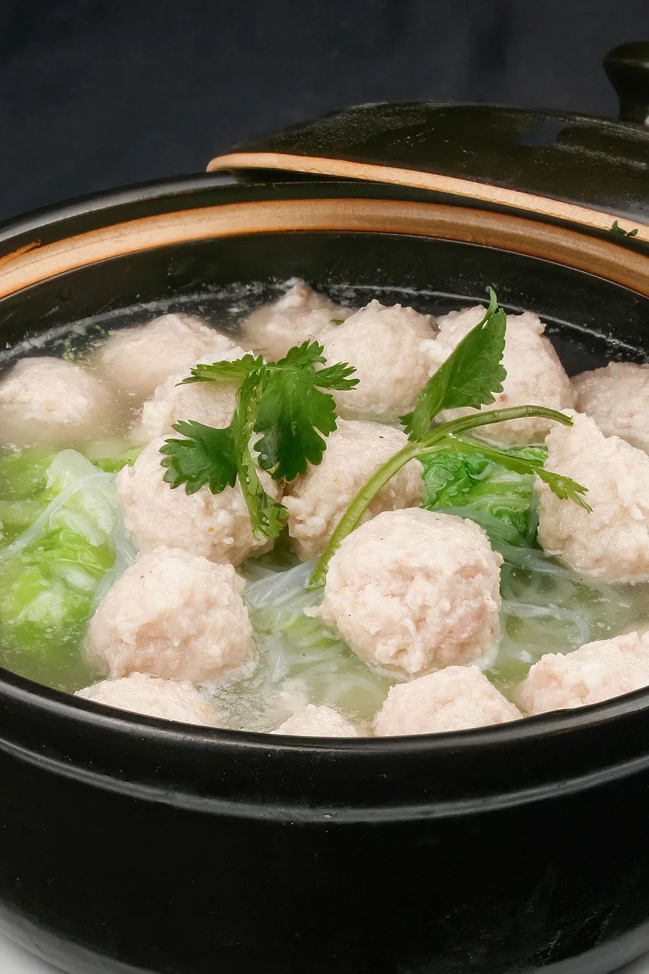 氽羊肉丸子的家常做法(氽羊肉丸子的家常做法视频)