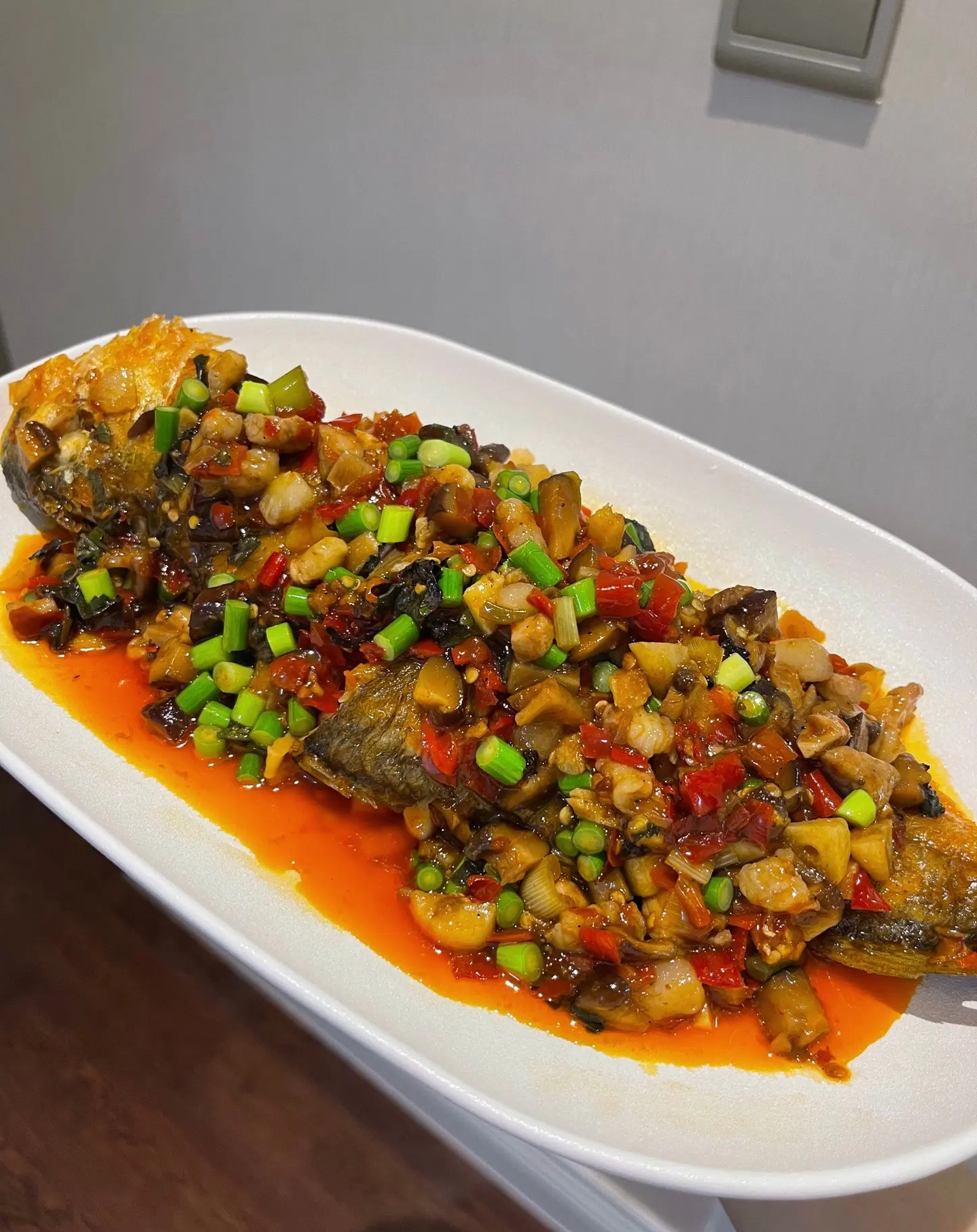 红烧大黄花鱼的家常做法(红烧大黄鱼的家常做法视频)