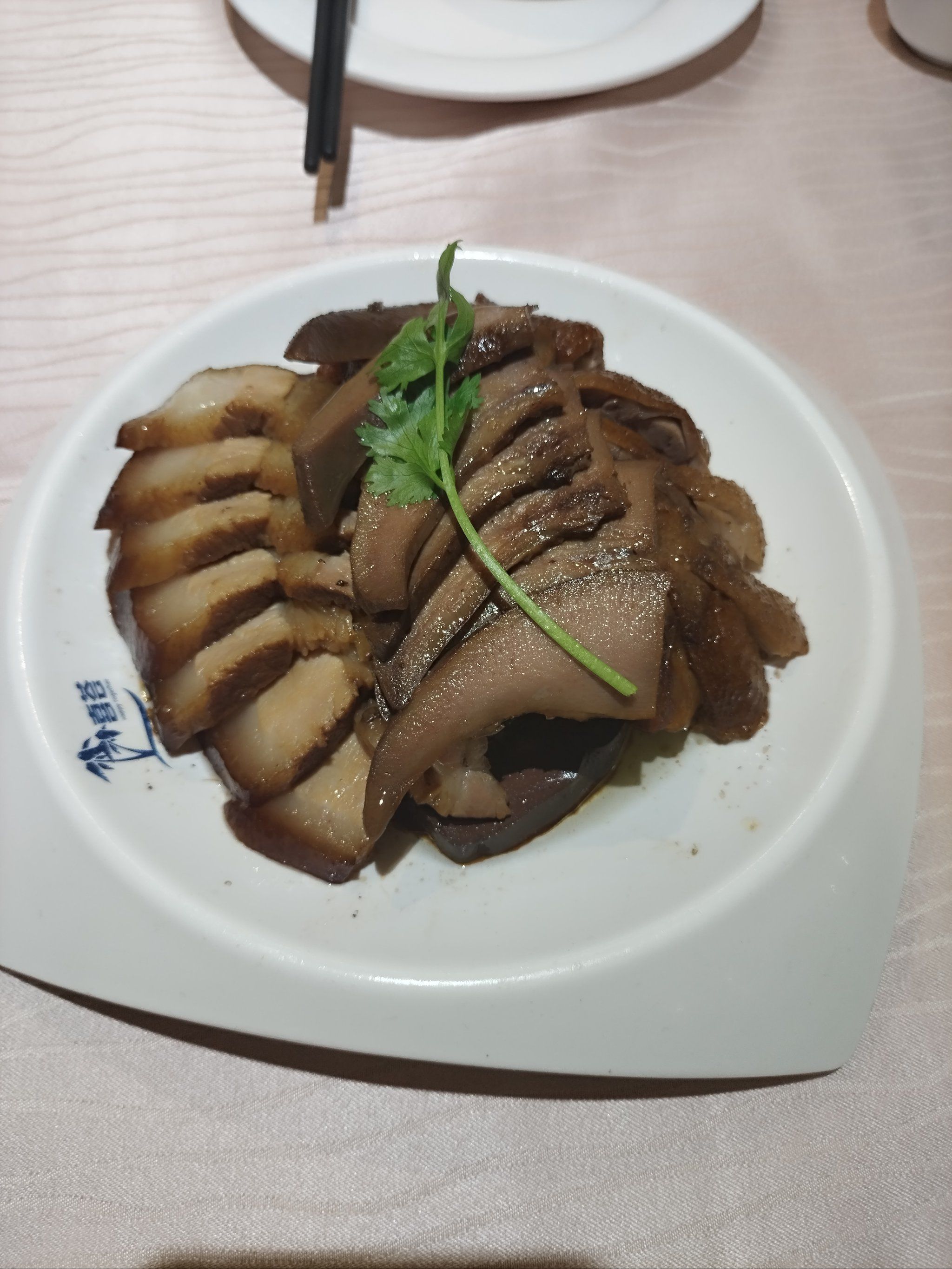 凉菜卤味三拼(凉菜和卤菜的配料和方法)