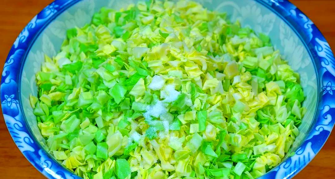 包菜馅素菜馅(包菜素馅的做法) 包菜馅素菜馅(包菜素馅的做法)