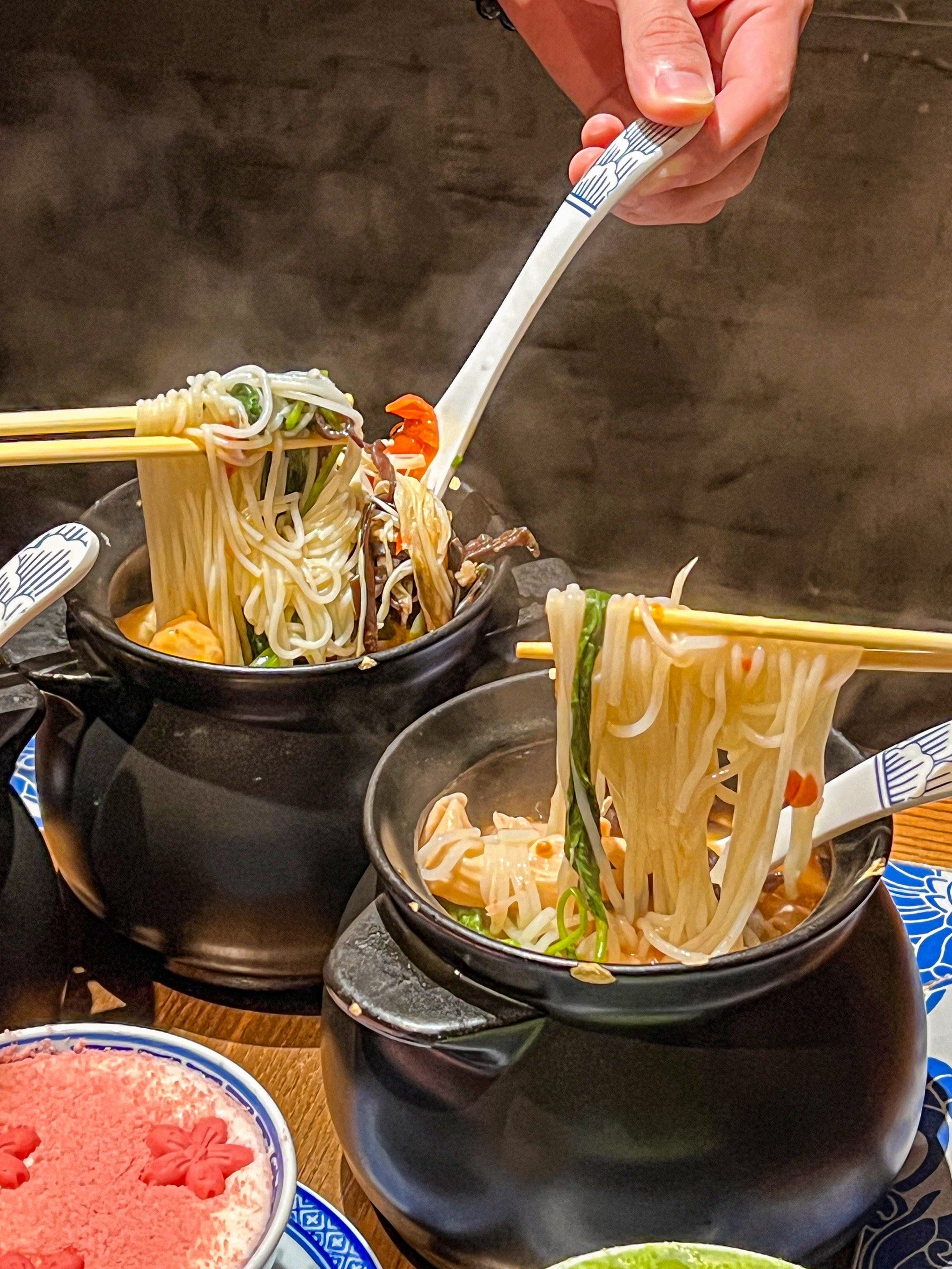 四川特色罐罐米线(罐罐米线的做法及配方) 四川特色罐罐米线(罐罐米线的做法及配方)