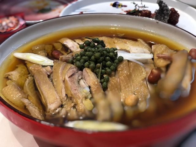 天堂鸟特色菜(天堂鸟学名叫什么) 天堂鸟特色菜(天堂鸟学名叫什么)