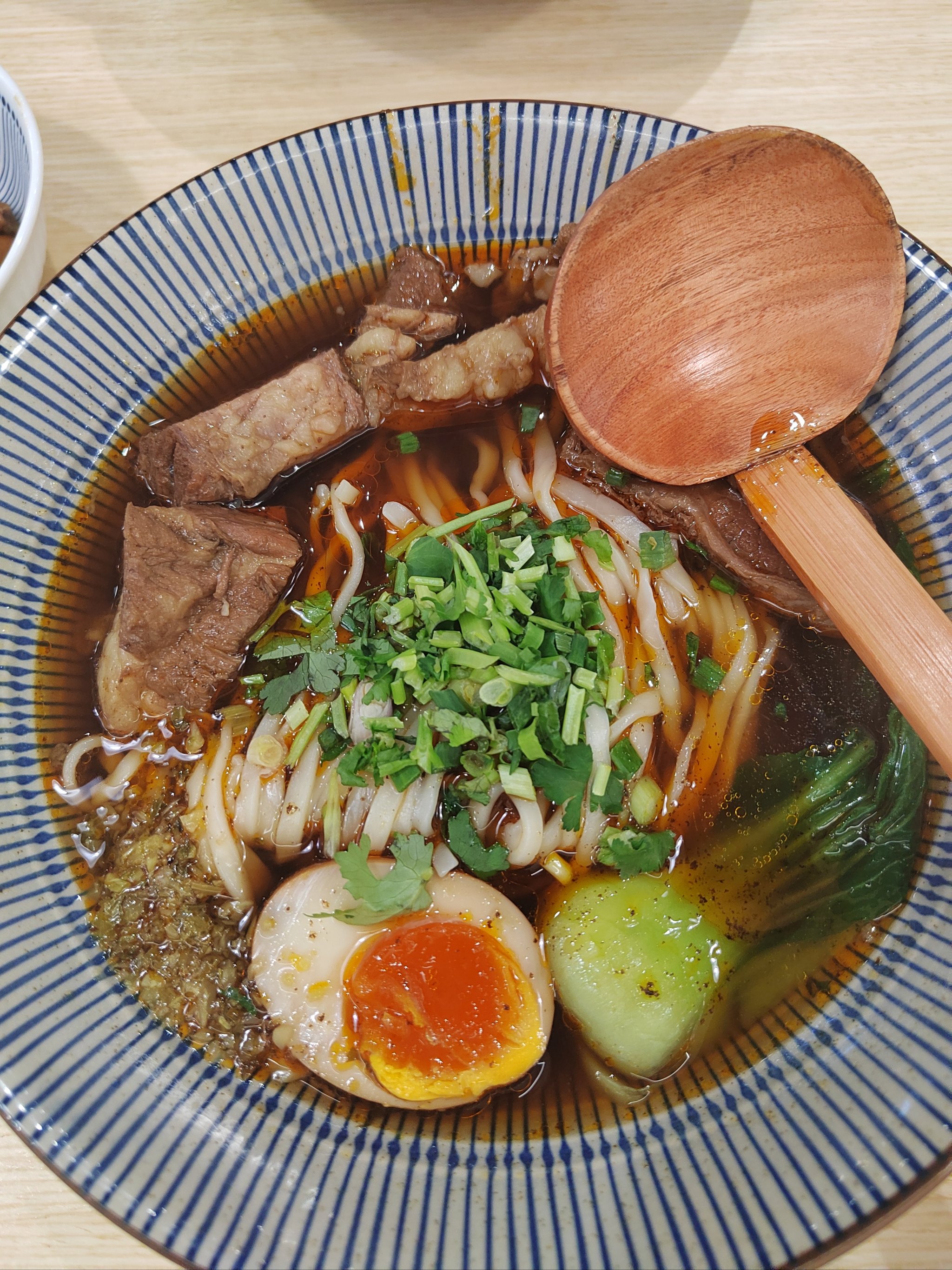 港式早餐牛肉面(香港牛肉面多少钱一碗)