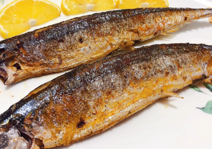 秋刀鱼小吃(秋刀鱼的吃法) 秋刀鱼小吃(秋刀鱼的吃法)