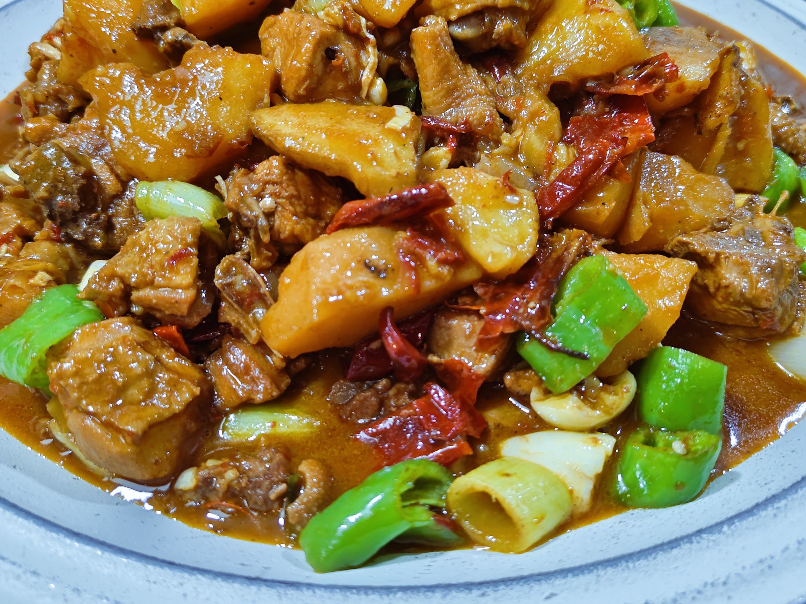 特色大盘鸡(特色大盘鸡的做法)