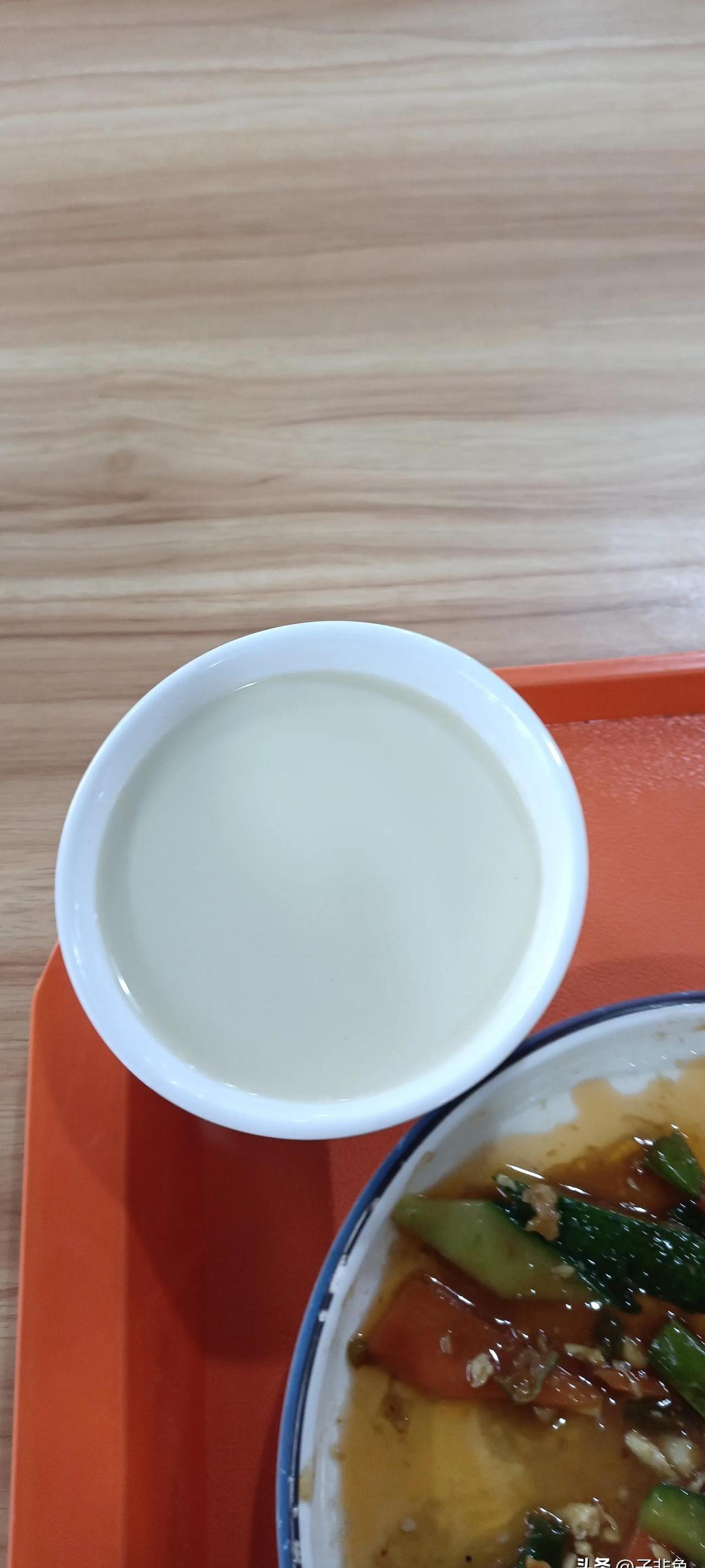 傍晚喝豆浆搭配素菜(晚上喝豆浆当晚餐好吗) 傍晚喝豆浆搭配素菜(晚上喝豆浆当晚餐好吗)