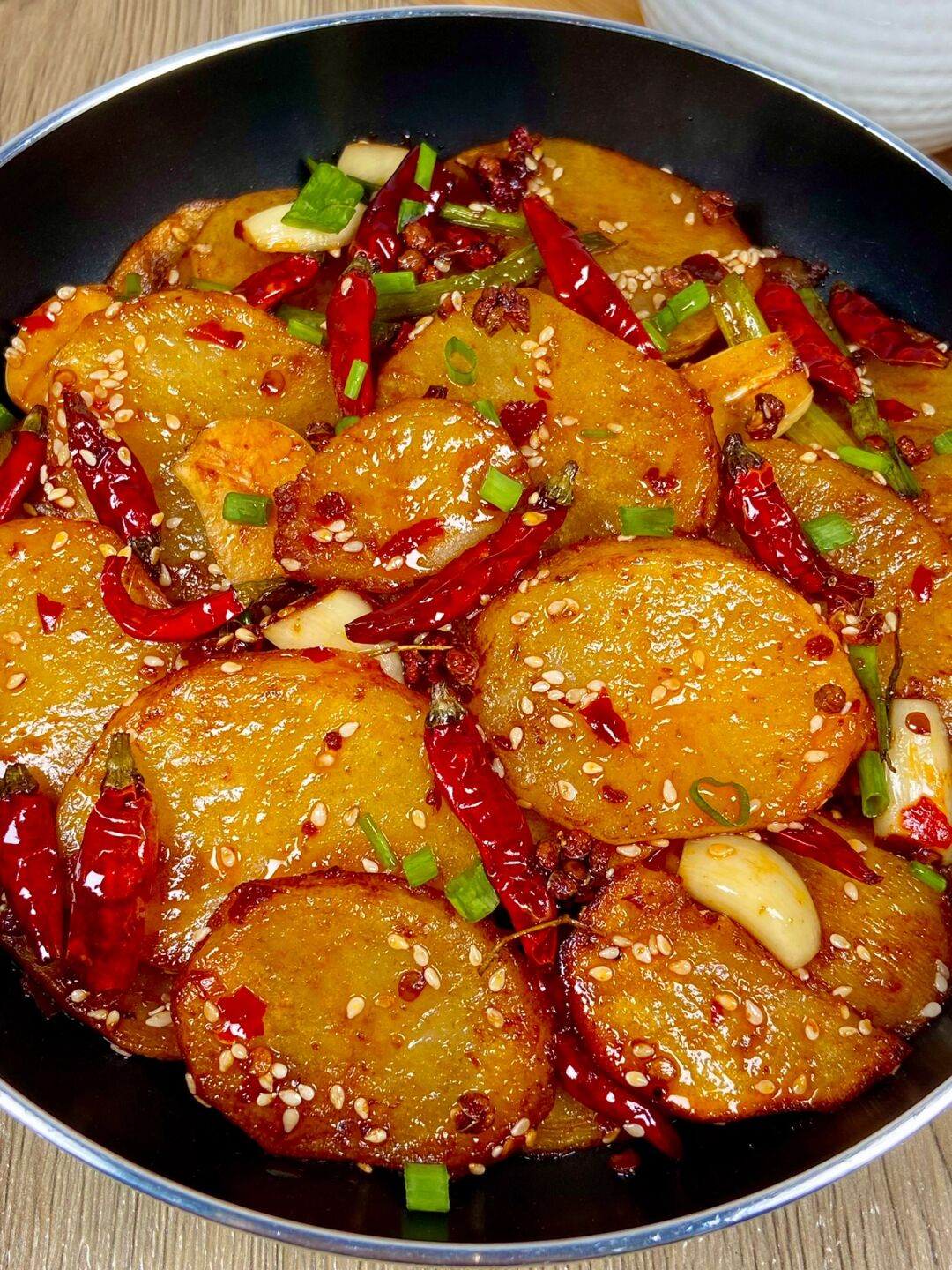 家常干锅土豆图片(家常干锅土豆图片真实) 家常干锅土豆图片(家常干锅土豆图片真实)