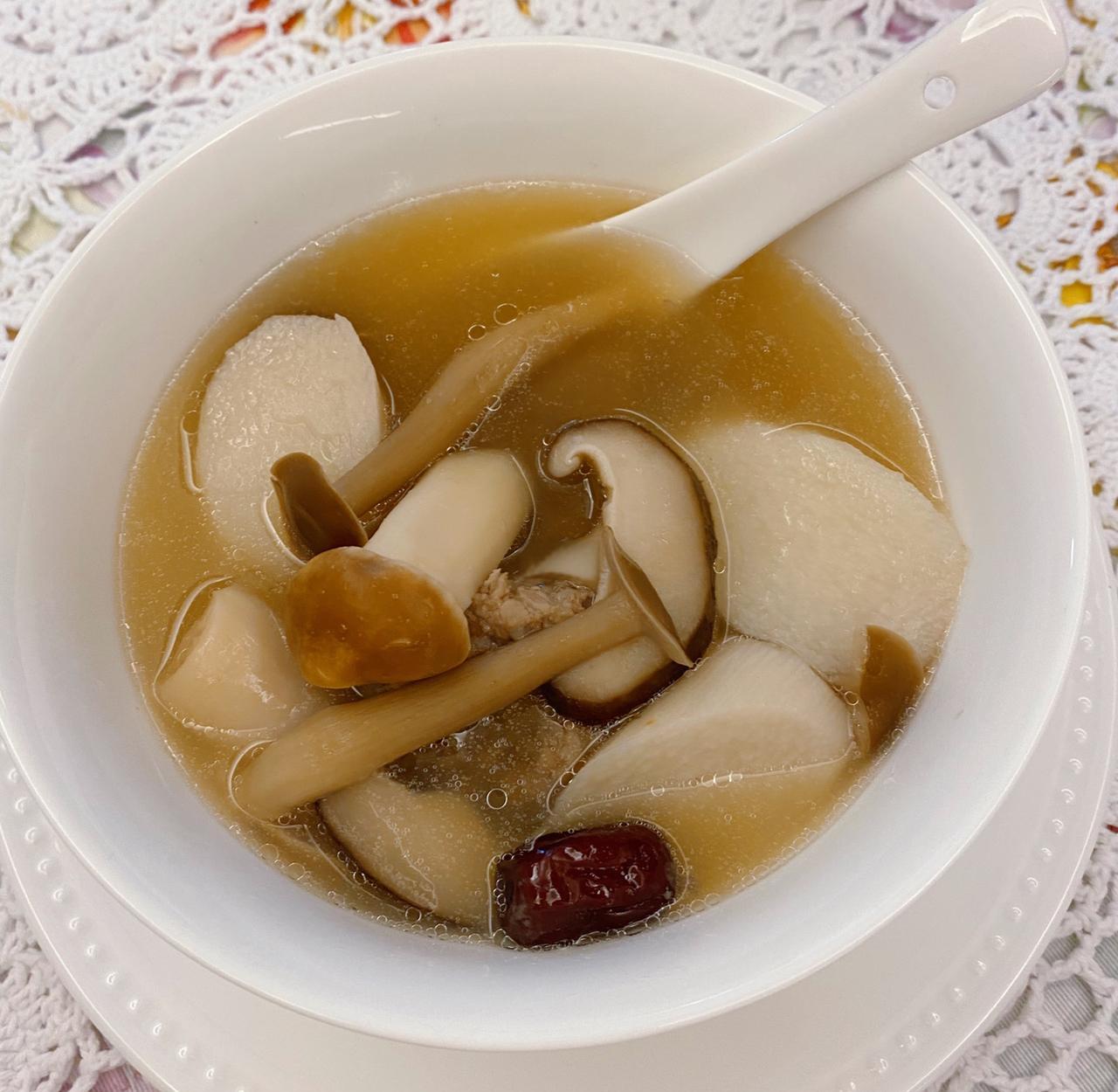 家常菜菌汤(菌汤菜谱大全带图片)