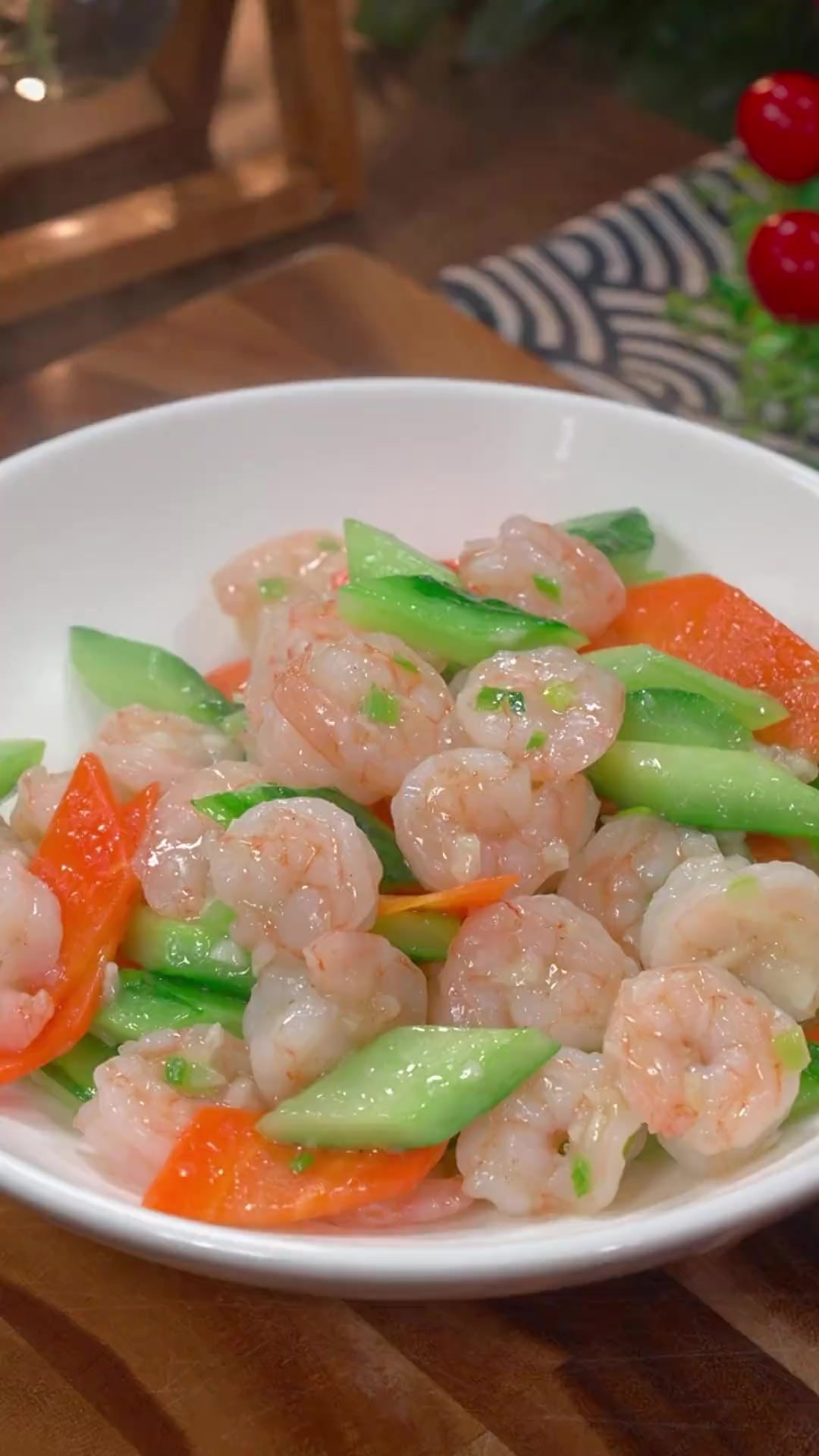 炒青虾的家常做法(炒青虾的家常做法窍门)