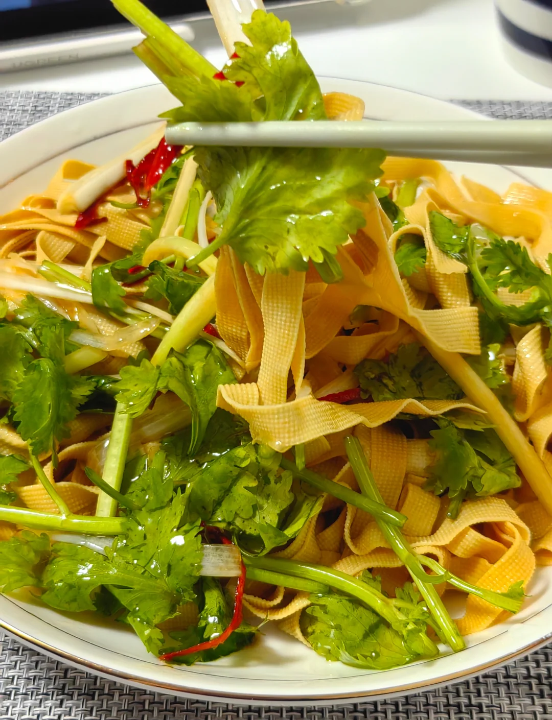 干凉皮的做法大全家常(干凉皮的做法大全有凉拌菜)