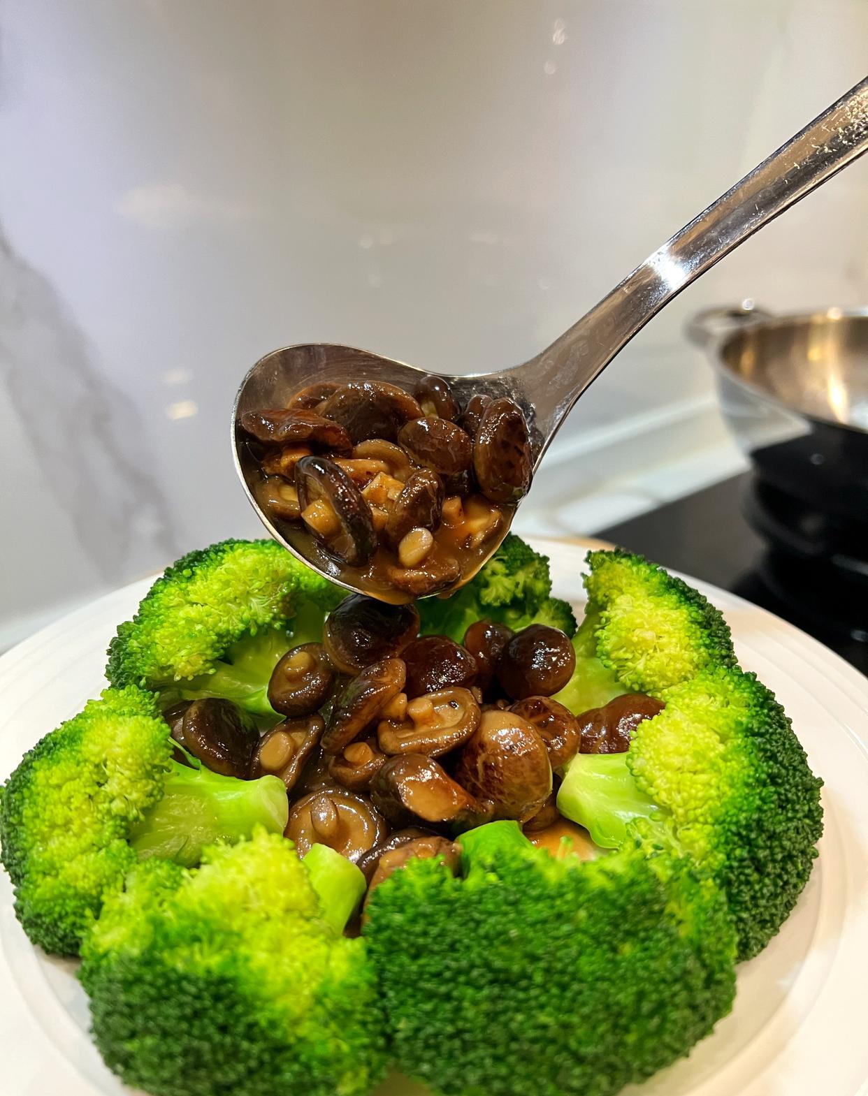 年夜饭素菜菜谱(年夜饭素菜菜谱图片)