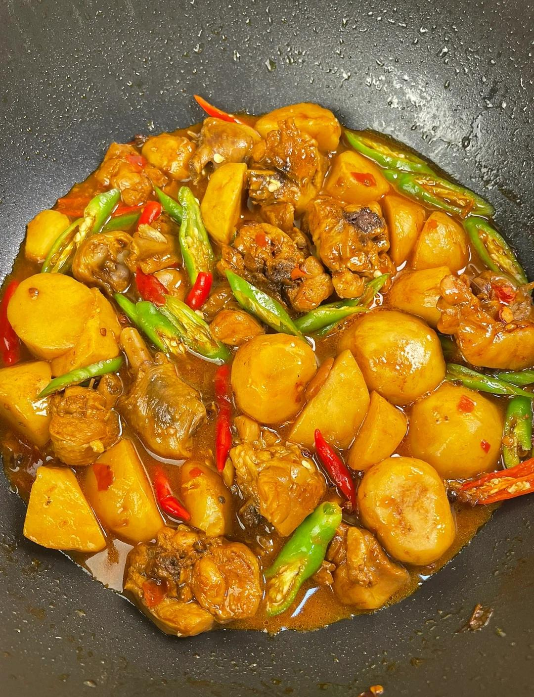 芋儿鸡的家常做法(芋儿鸡的家常做法窍门)