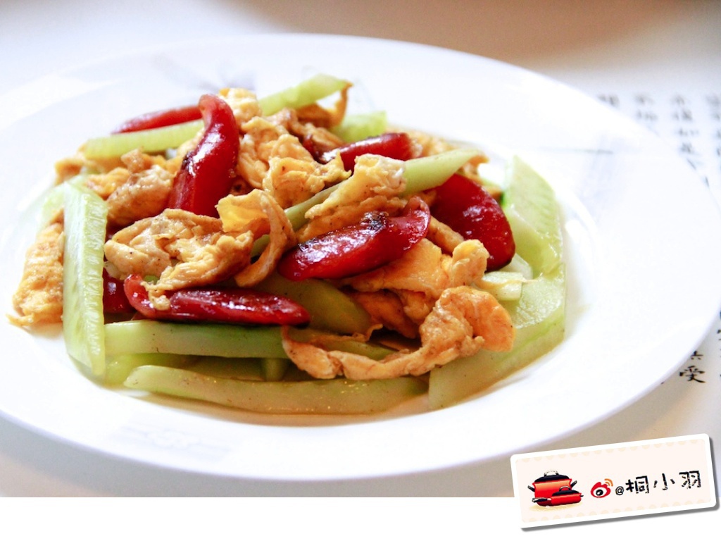 黄瓜鸡蛋香肠凉菜(鸡蛋香肠黄瓜可以做什么吃的)