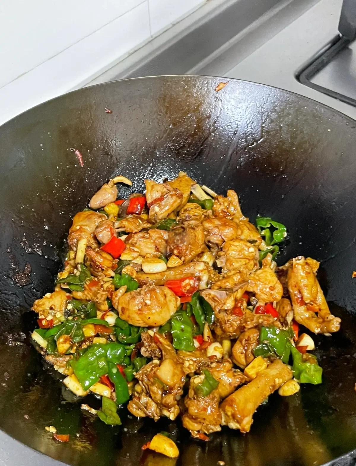 特色湘菜小炒(湘菜小炒系列视频教程) 特色湘菜小炒(湘菜小炒系列视频教程)