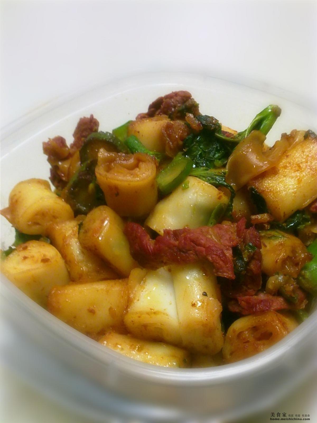 家常炒卷粉(炒卷粉怎么做好吃又简单) 家常炒卷粉(炒卷粉怎么做好吃又简单)