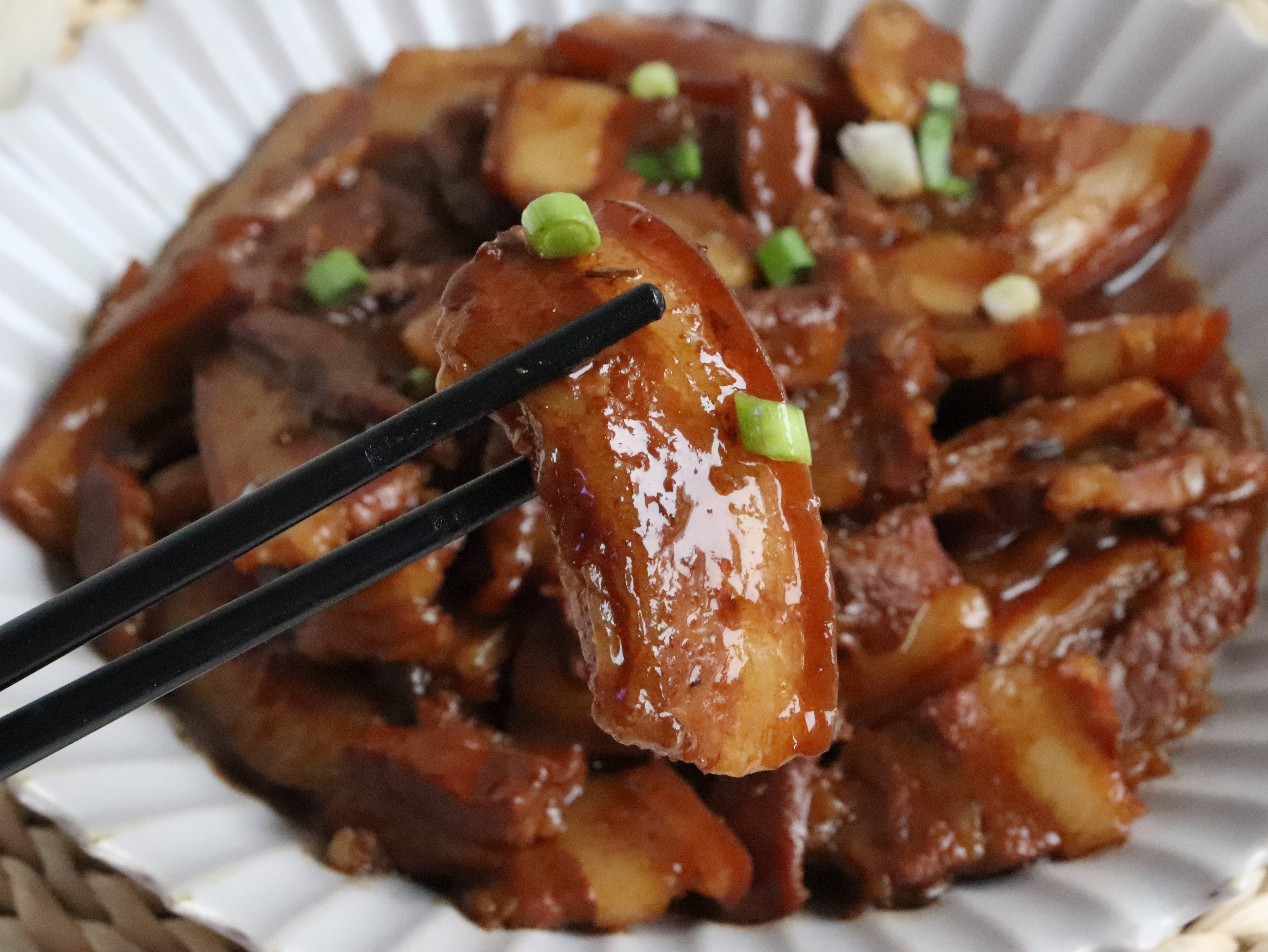 把子肉需要哪些素菜(把子肉需要哪些素菜才能吃)