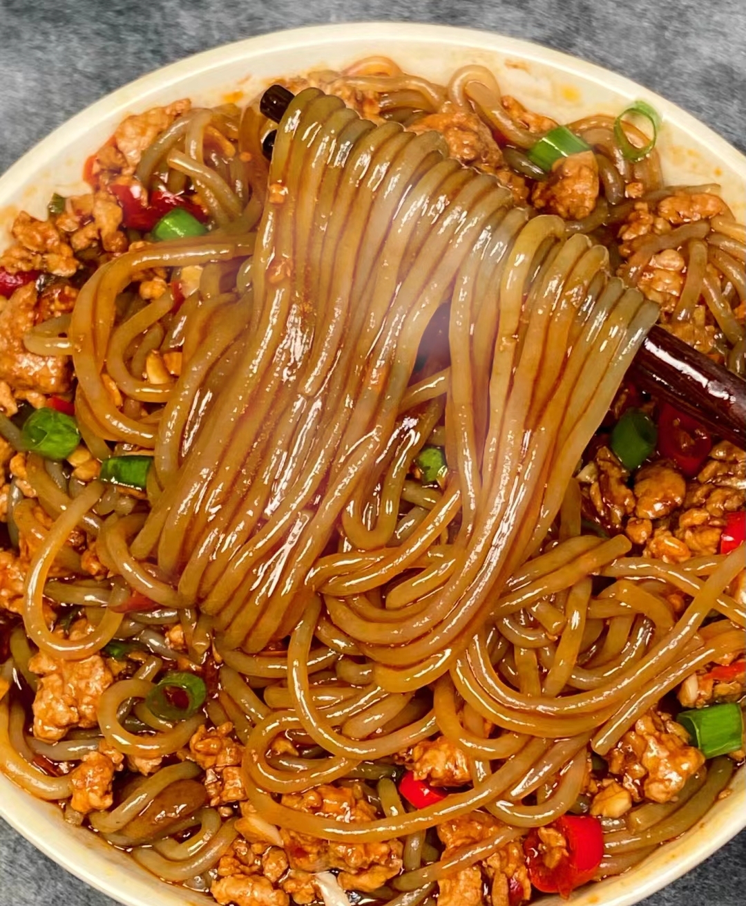 粉条炒肉的家常做法(芹菜粉条炒肉的家常做法) 粉条炒肉的家常做法(芹菜粉条炒肉的家常做法)