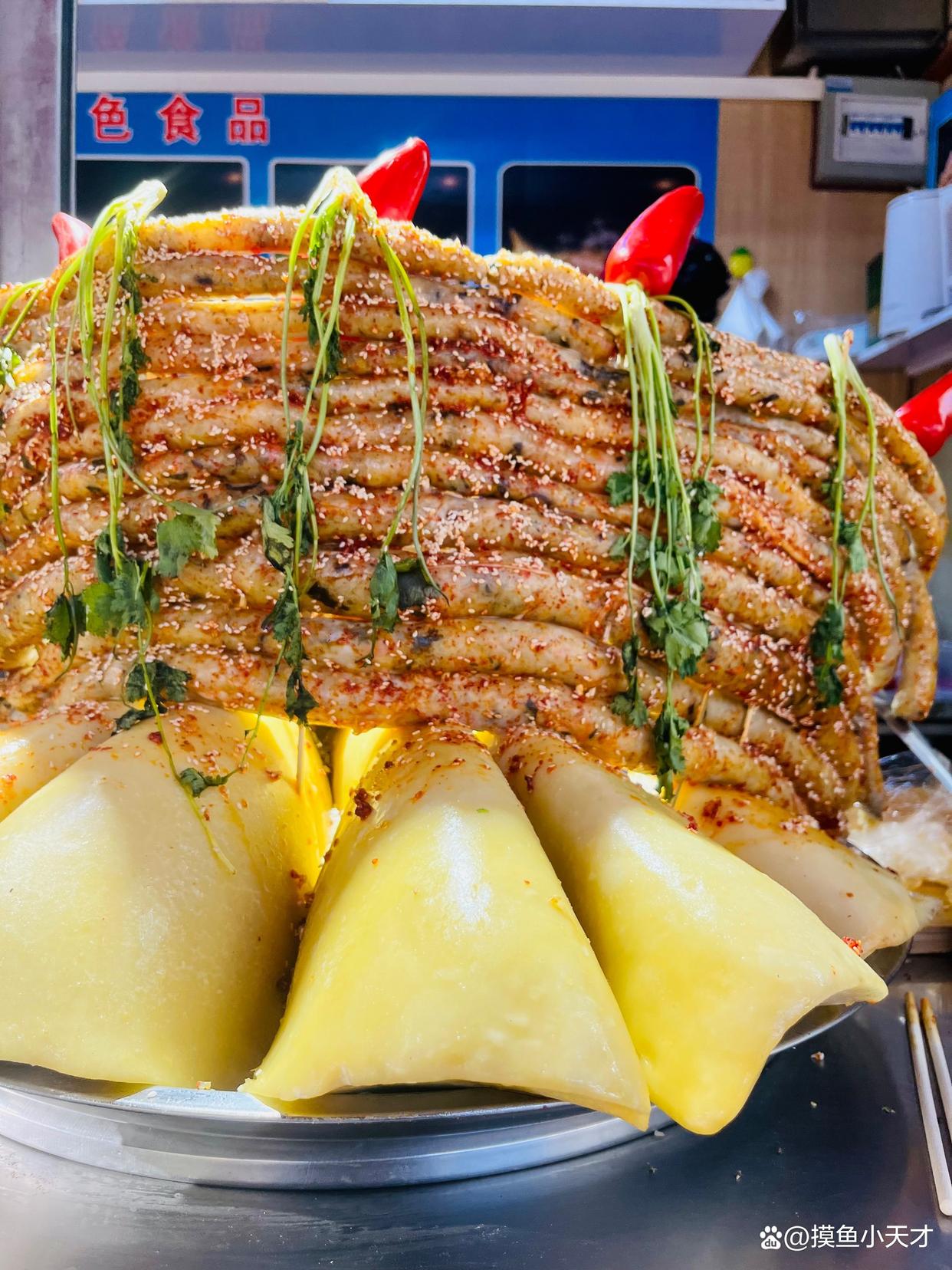 乌鲁木齐的新疆特色美食(乌鲁木齐的新疆特色美食是什么)