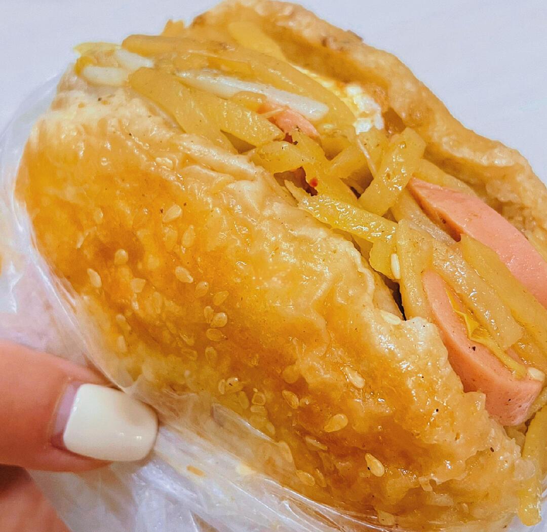 特色小吃饼夹菜(饼夹菜的饼是怎么做的) 特色小吃饼夹菜(饼夹菜的饼是怎么做的)