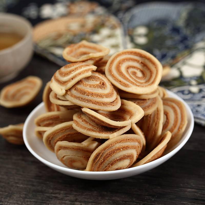 小吃耳朵(吃耳朵的视频)