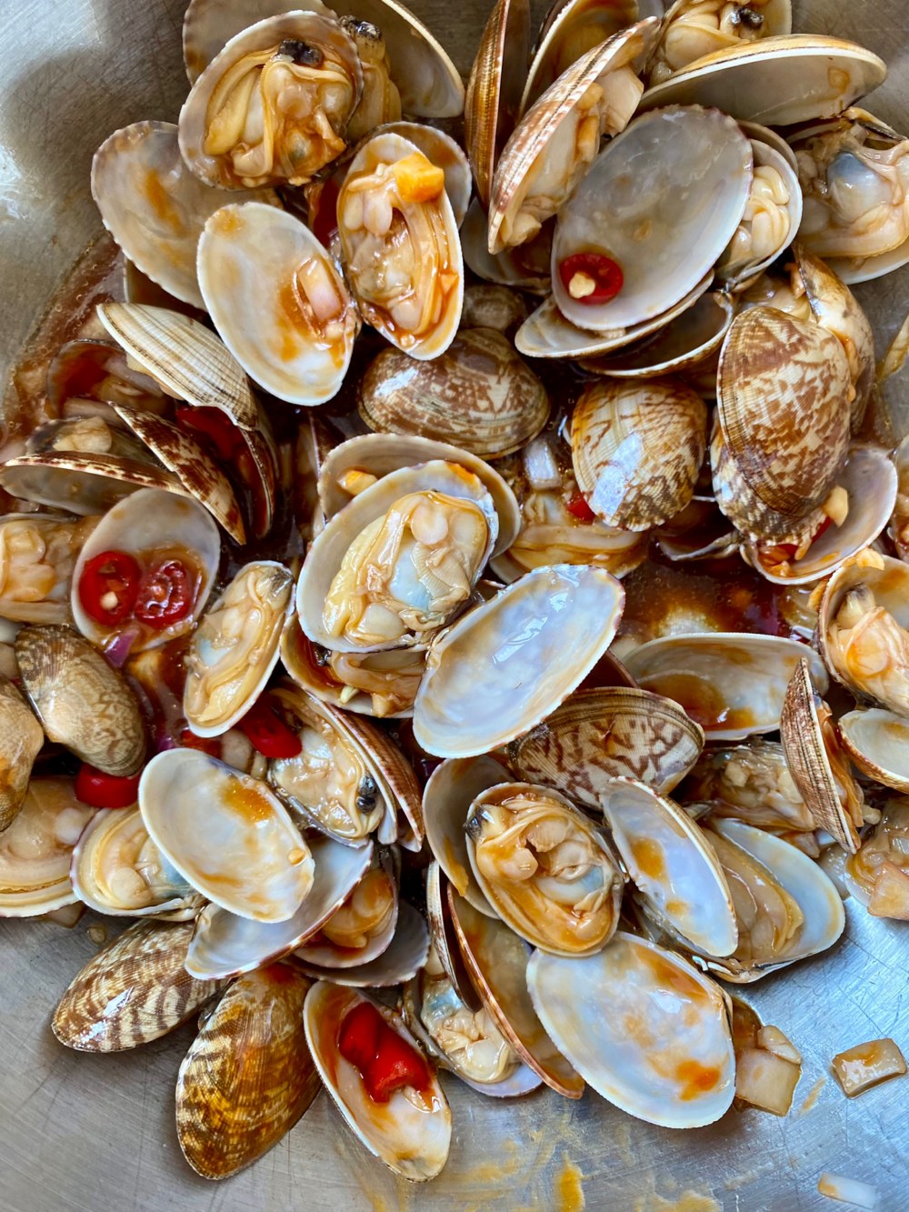 花甲肉凉菜(凉拌花甲肉的做法步骤)