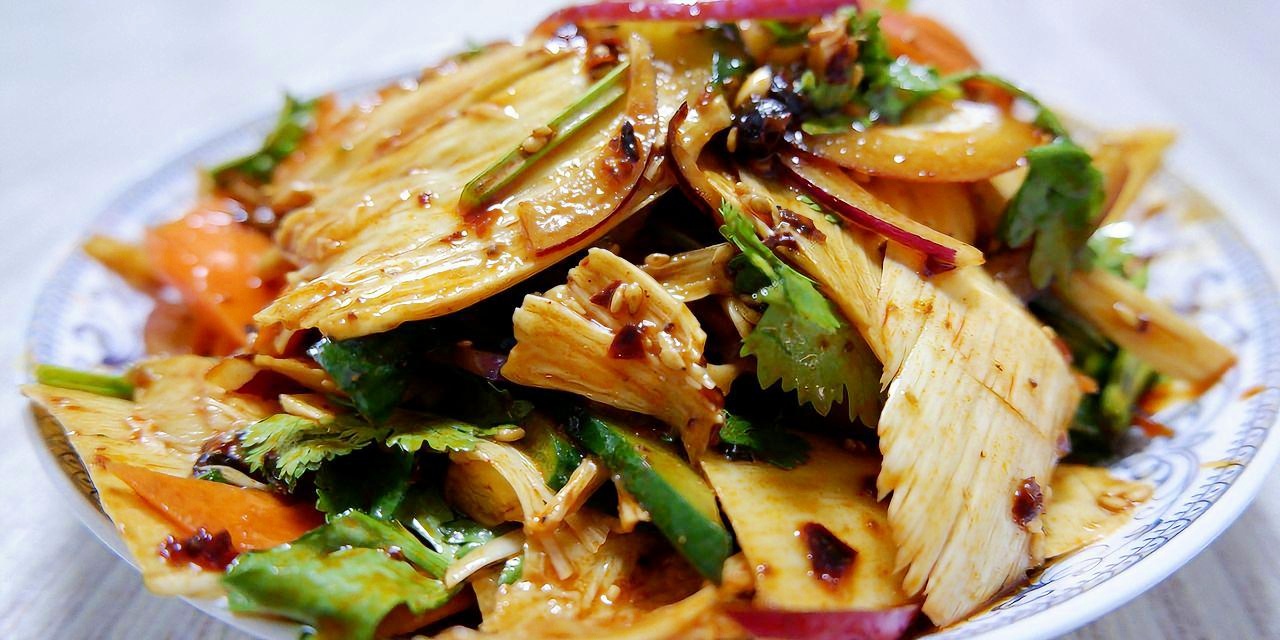 牛板筋丝做凉菜(牛板筋凉菜拌什么好吃) 牛板筋丝做凉菜(牛板筋凉菜拌什么好吃)