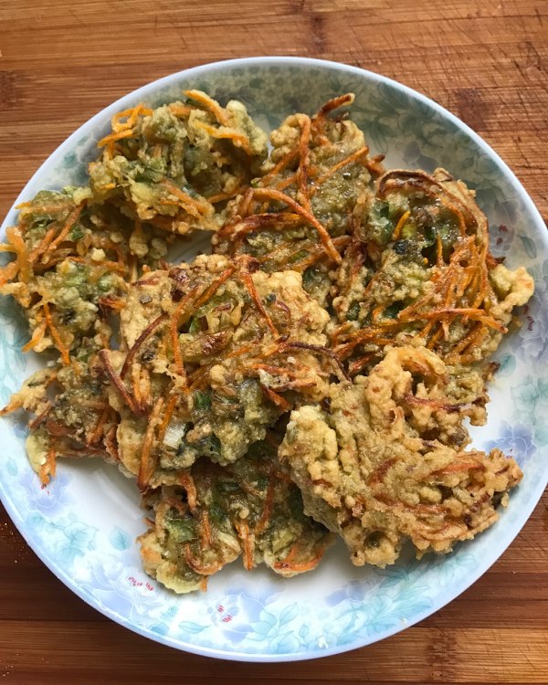 闽南海蛎小吃(闽南特色美食海蛎煎)