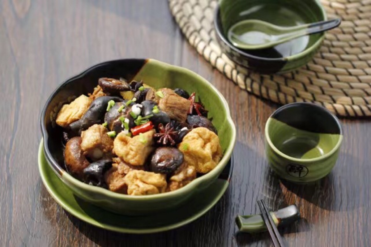 香菇炖豆腐的家常做法(香菇炖豆腐的家常做法窍门) 香菇炖豆腐的家常做法(香菇炖豆腐的家常做法窍门)