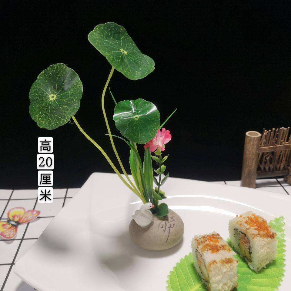 饭店凉菜装饰品(饭店凉菜展示柜图片)