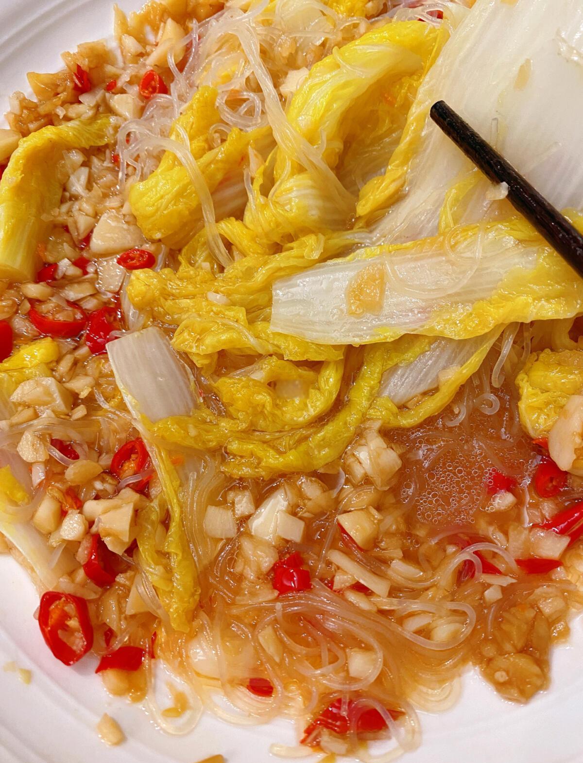 娃娃菜蒸粉丝家常做法(娃娃菜配粉丝蒸叫什么菜名)