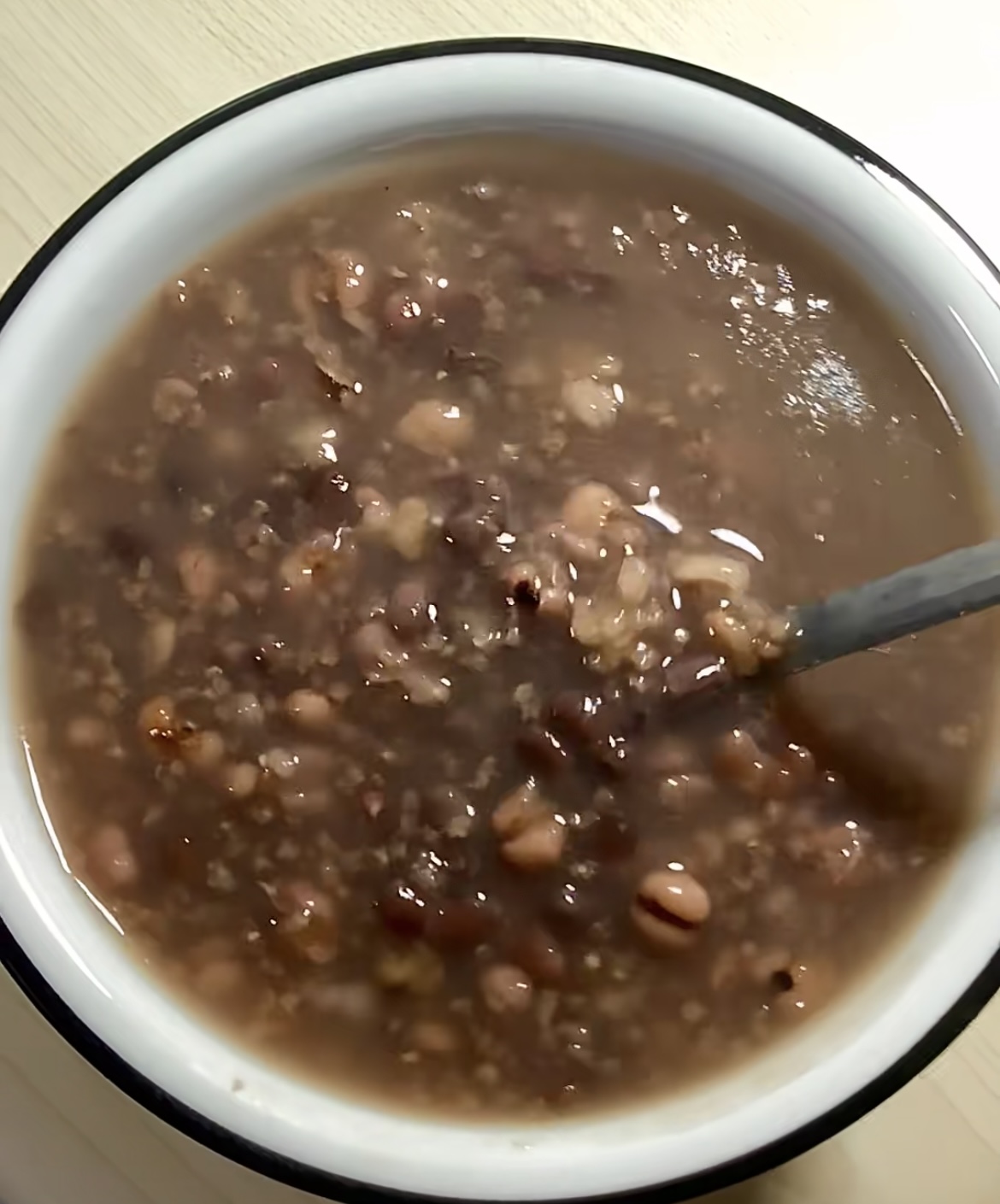 红豆薏米豆浆早餐(薏米红豆豆浆的功效与禁忌)