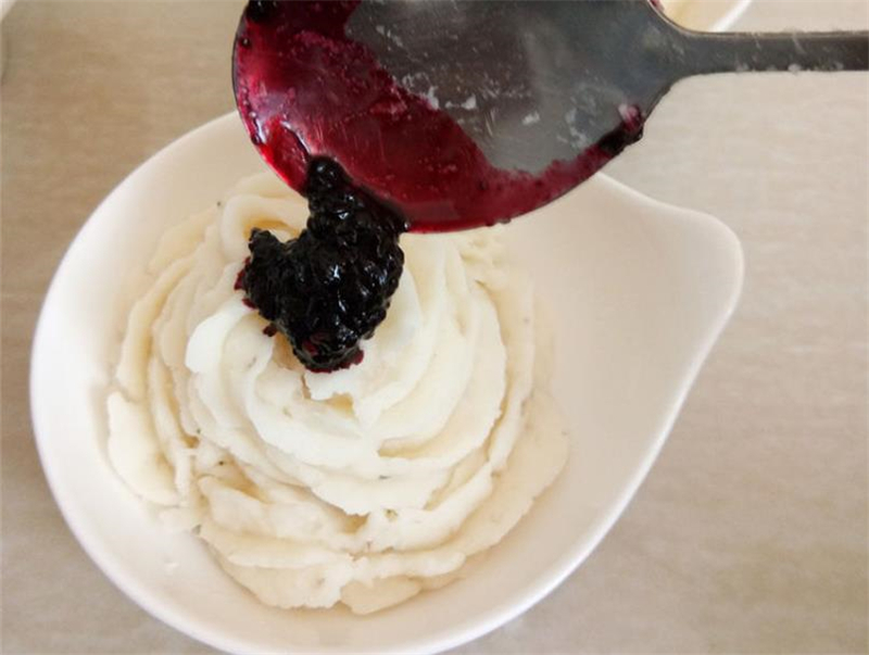 凉菜简单果酱裱花(凉菜果酱简单入门画盘)